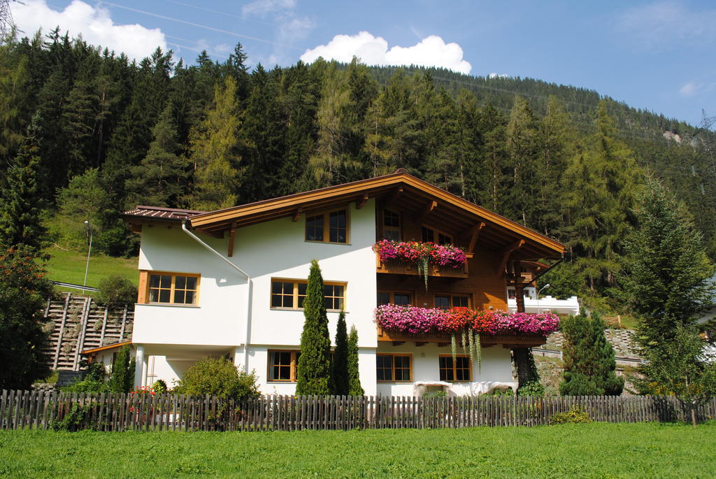 Haus Untergand Lägenhet Sankt Anton am Arlberg Exteriör bild